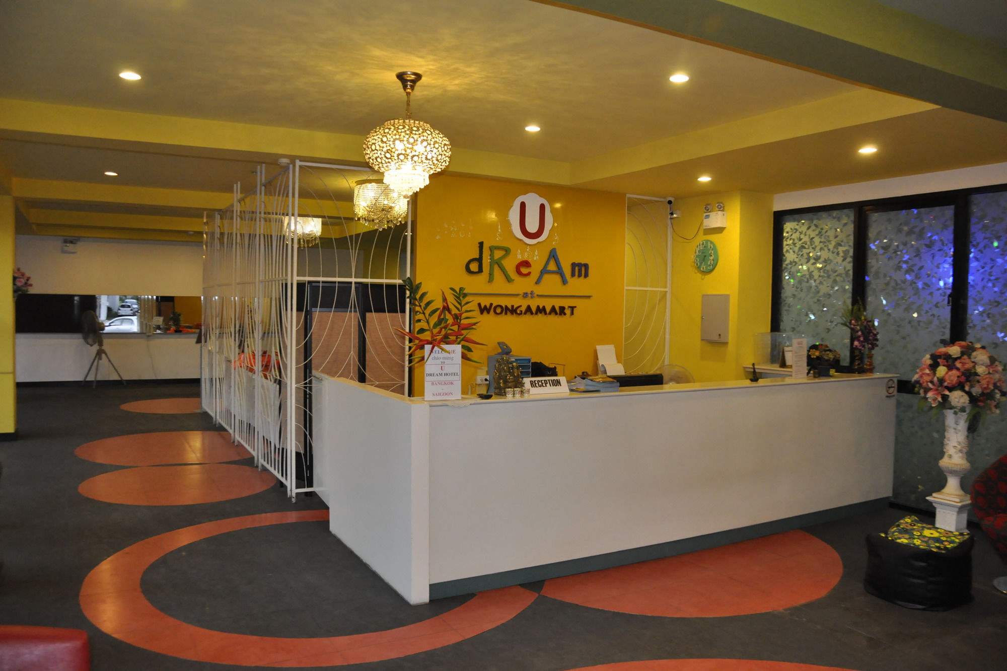 Oyo 75367 Ud Pattaya Hotel Bang Lamung Exterior photo