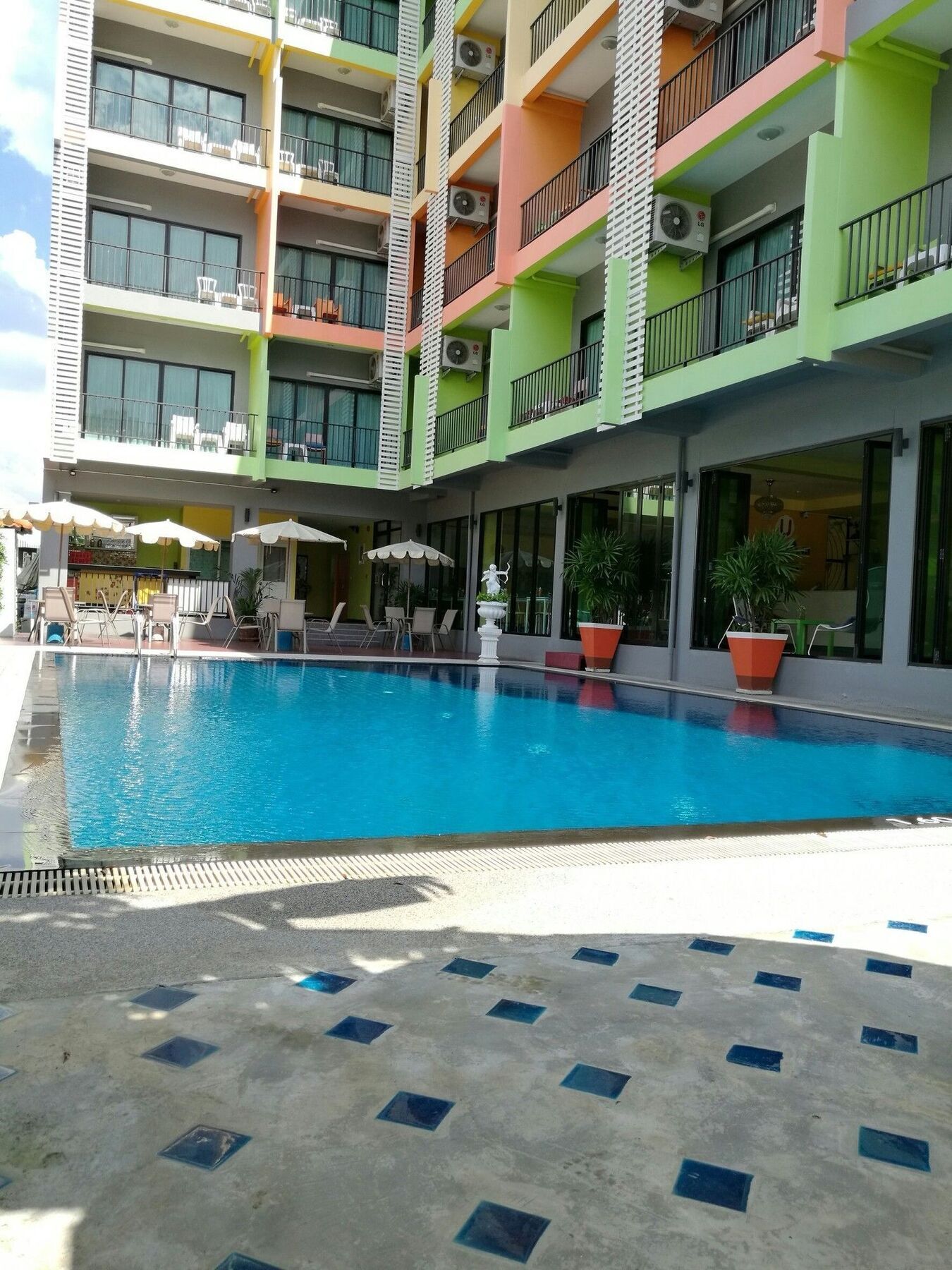 Oyo 75367 Ud Pattaya Hotel Bang Lamung Exterior photo