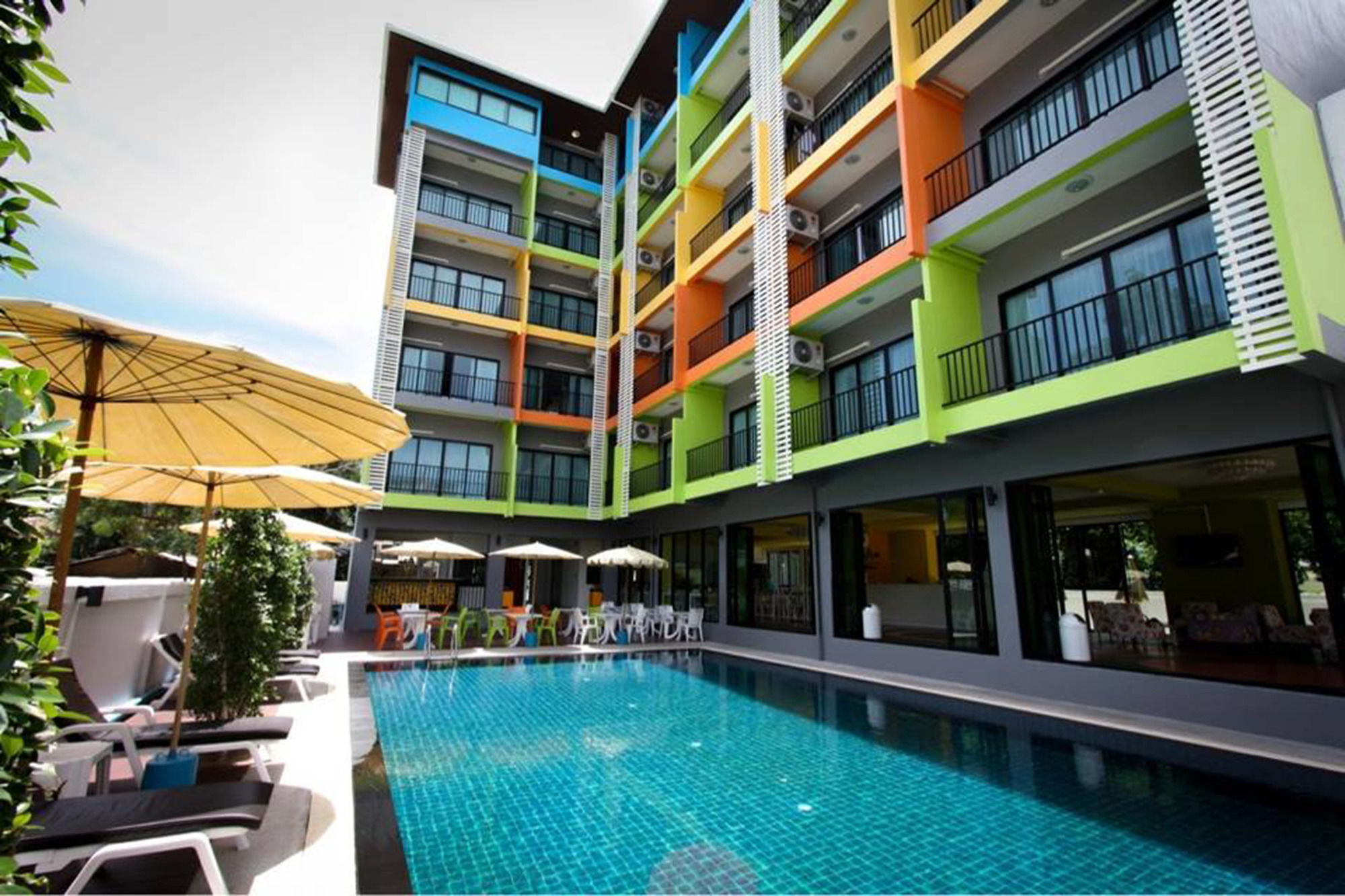 Oyo 75367 Ud Pattaya Hotel Bang Lamung Exterior photo